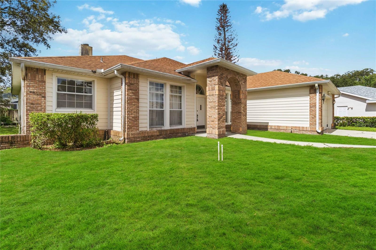 1572 Hunters Stand Run, FL