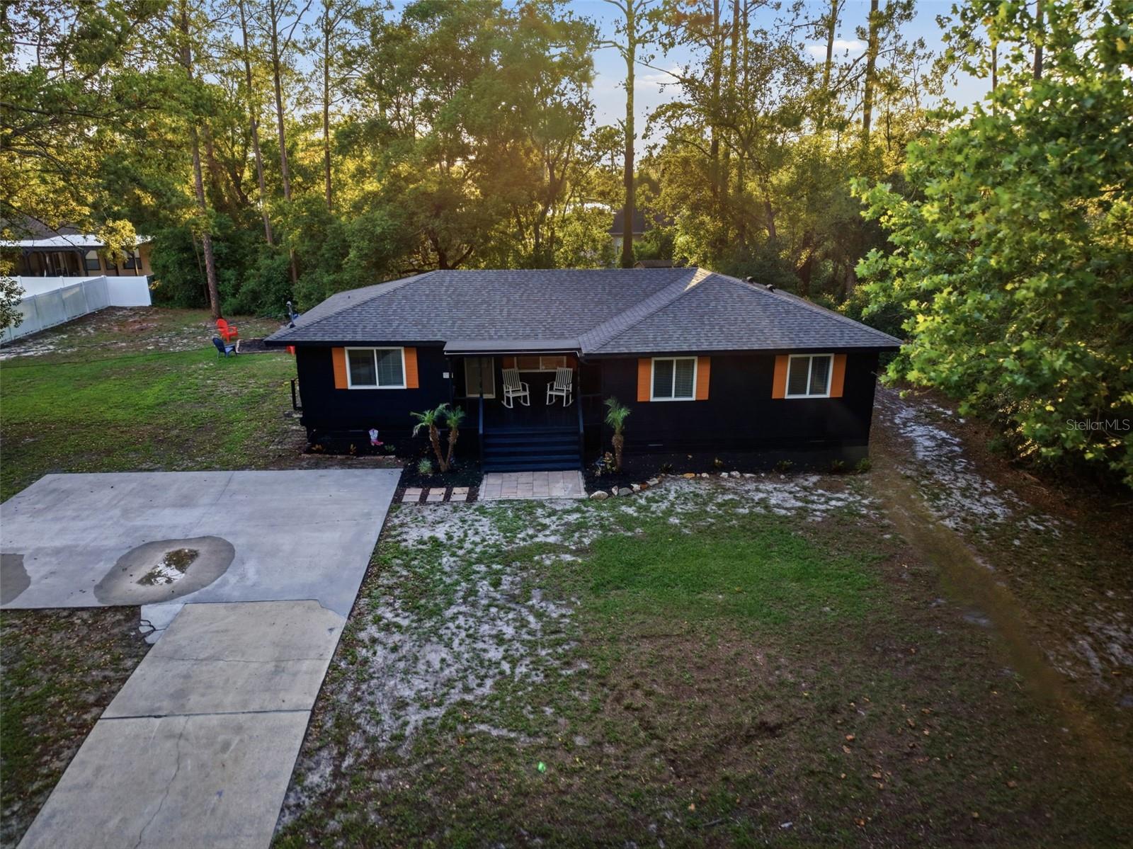 332 Shadydale Court, FL