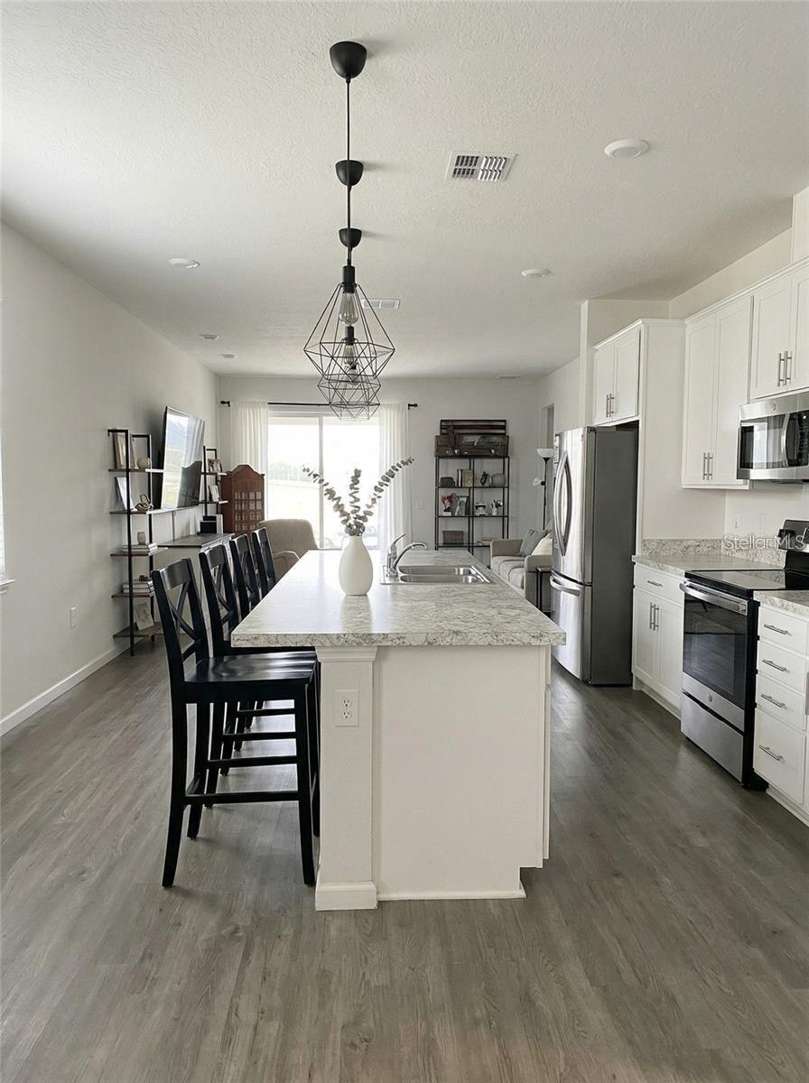 1241 Forest Gate Circle, FL