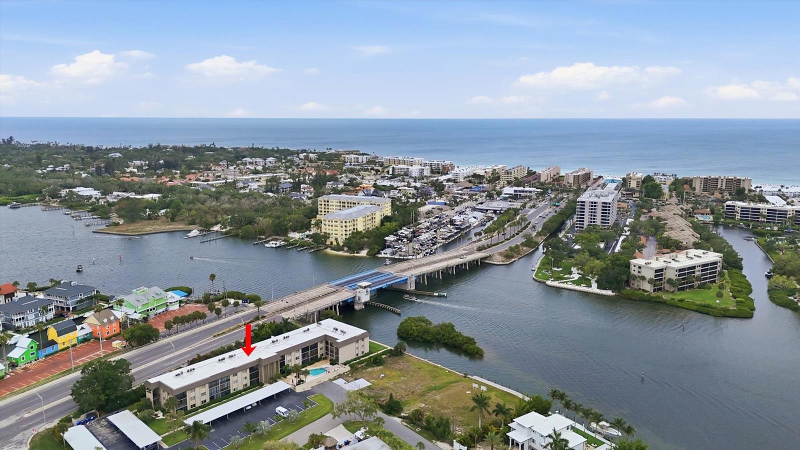 6470 Hollywood Boulevard, FL