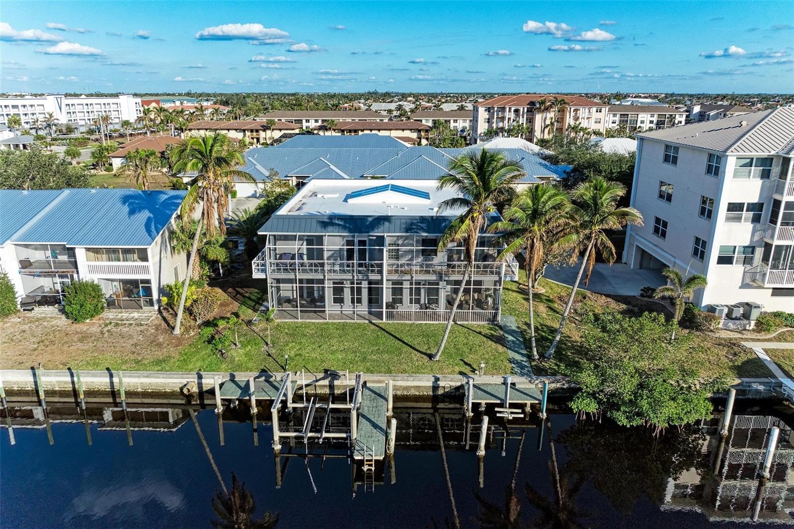276 Lewis Circle, FL