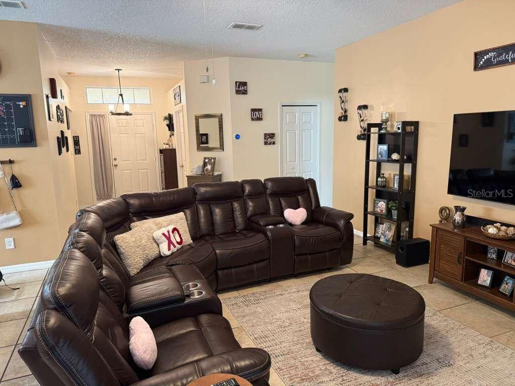 1166 Dekleva Drive, FL
