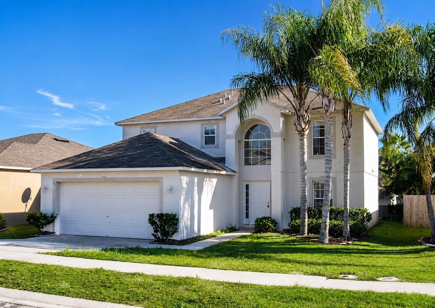 121 Carmel Bay Drive, FL