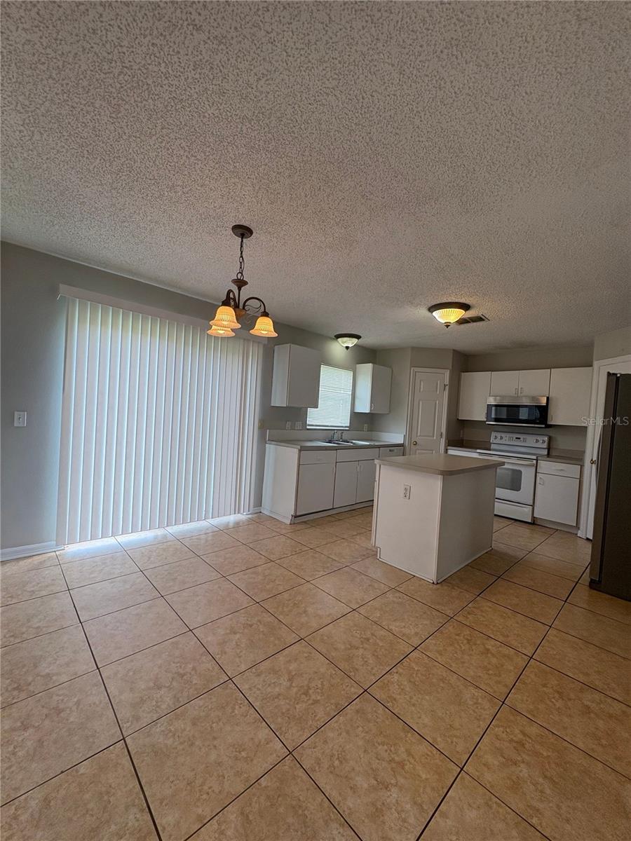 121 Carmel Bay Drive, FL