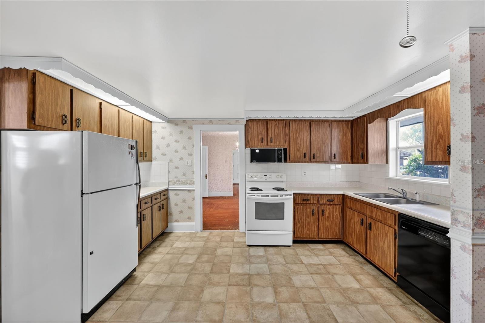 5806 Cherokee Avenue, FL