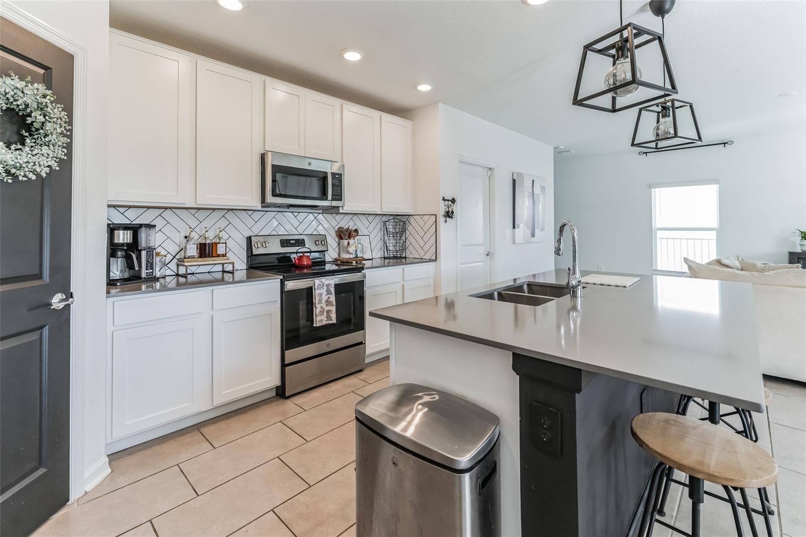 1143 James Paul Road, FL