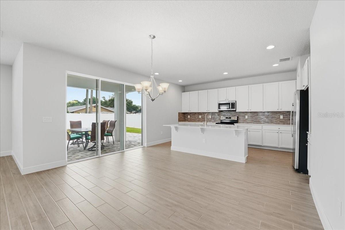 819 Lowood Court, FL