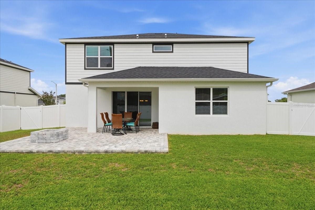 819 Lowood Court, FL