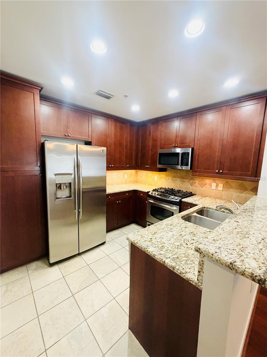 2305 Edgewater Drive, FL