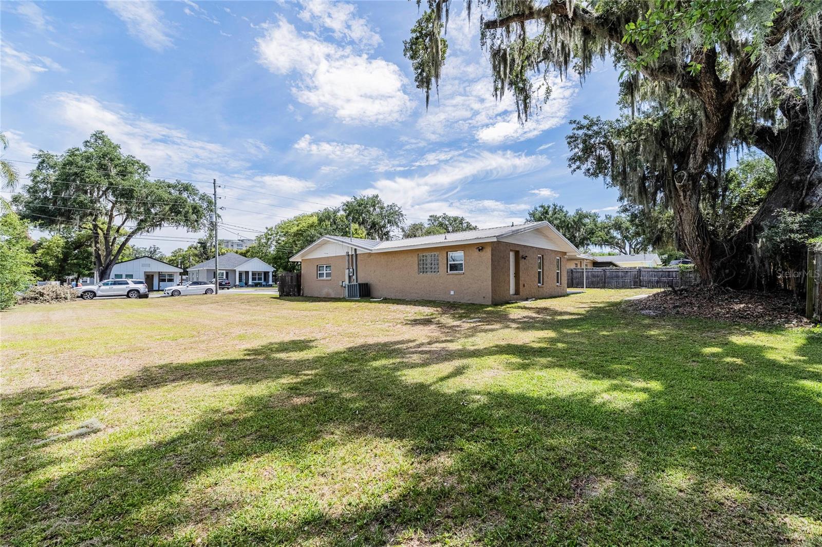 325 Stanford Street, FL
