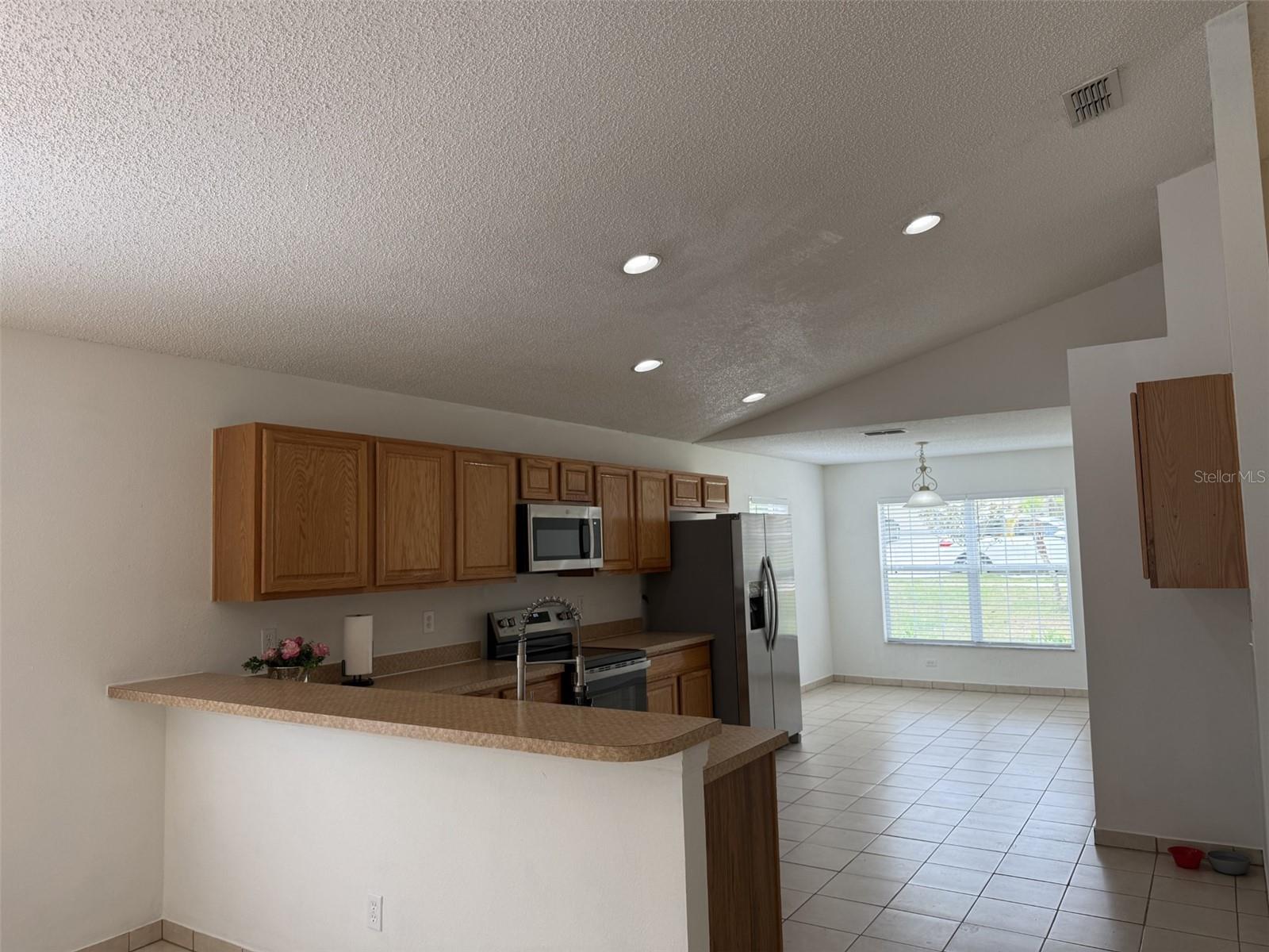 2041 Newtown Road, FL