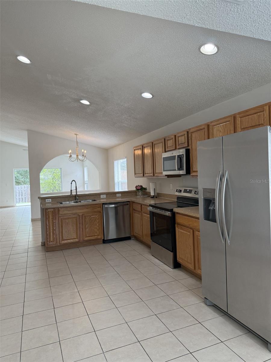 2041 Newtown Road, FL