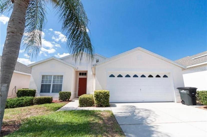 8121 Fan Palm Way, FL