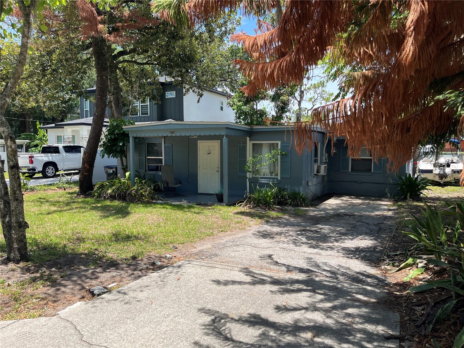 884 Michigan Street, FL
