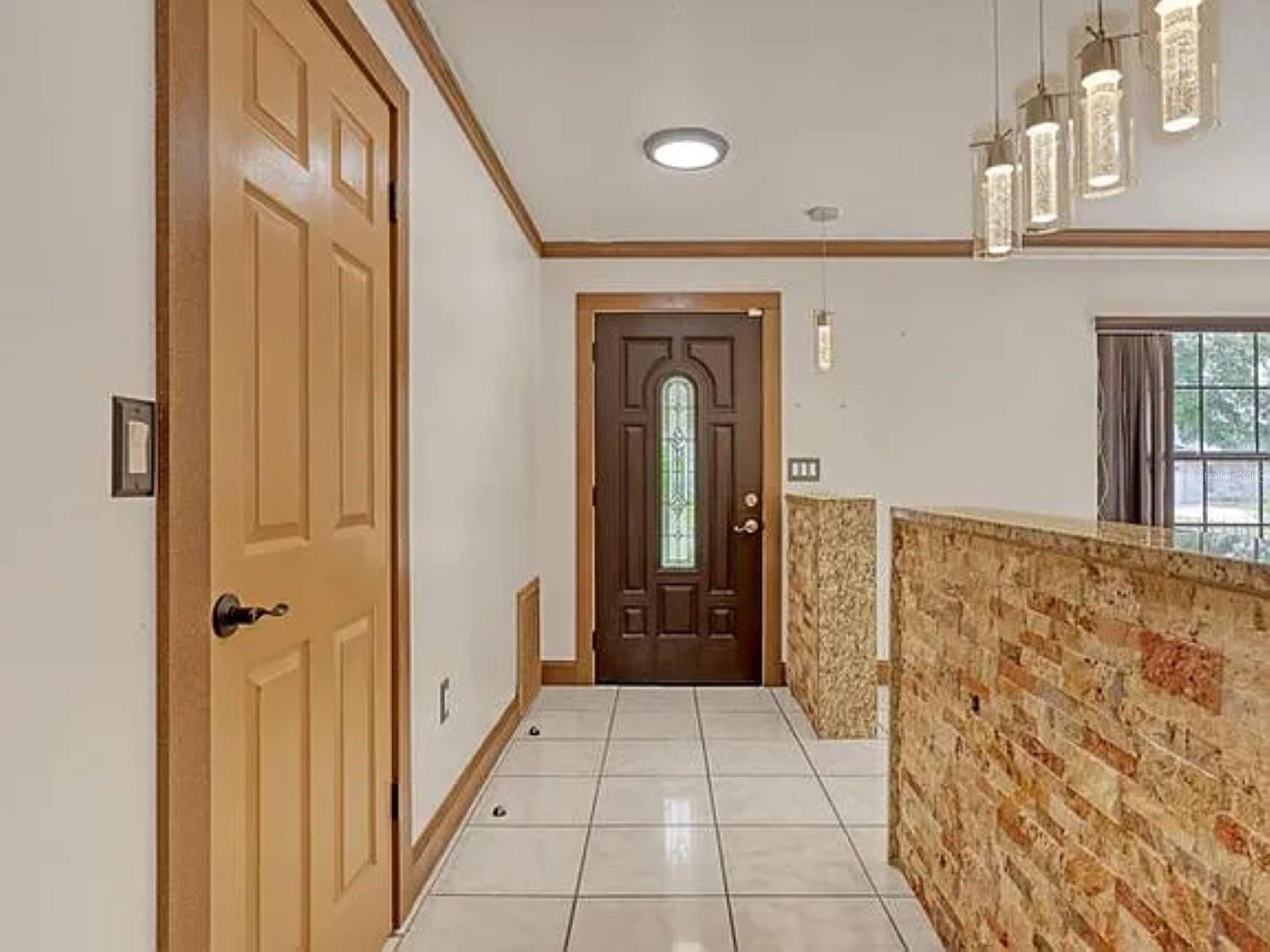 1210 Robert Ridge Court, FL