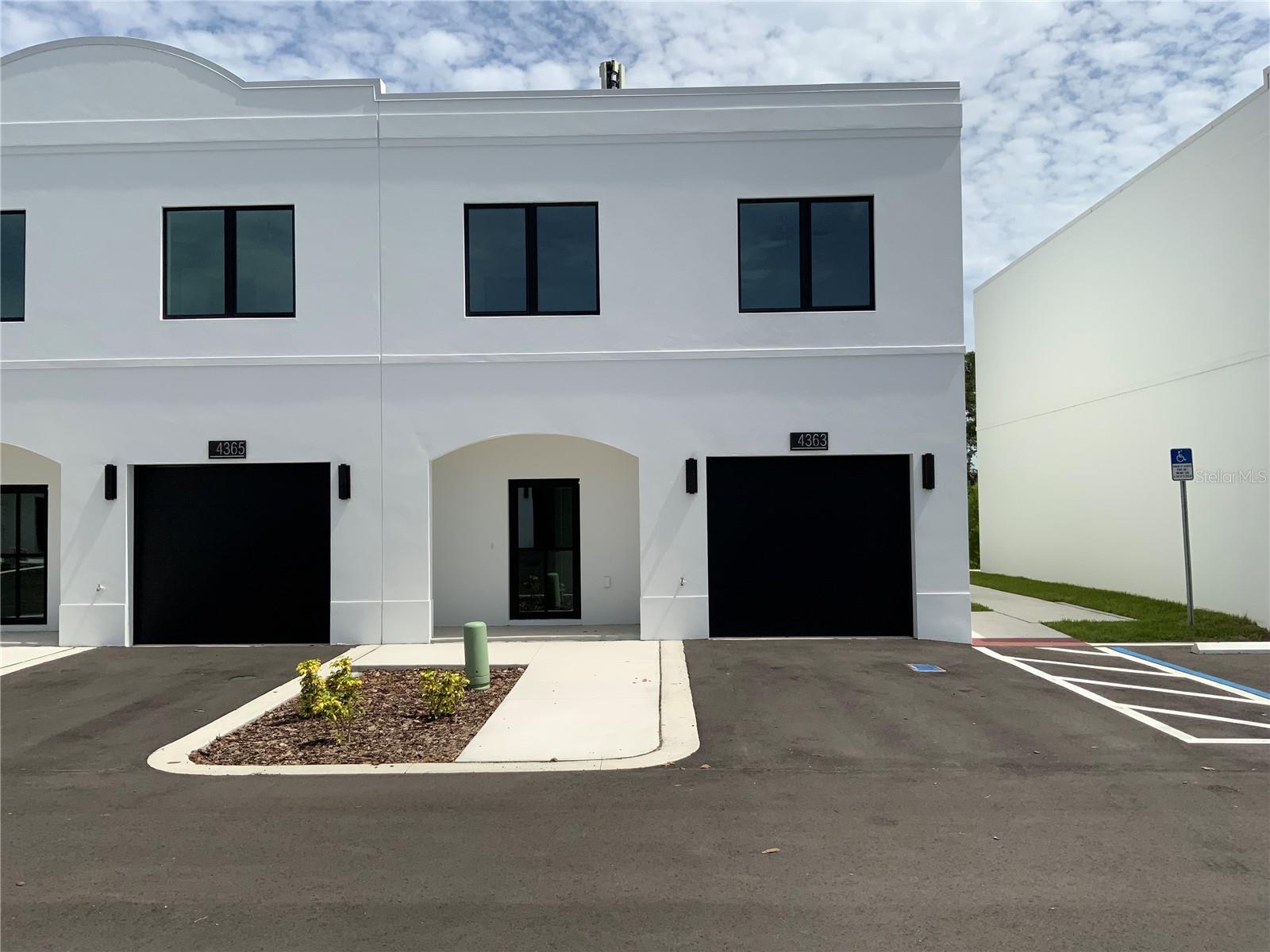 4363 Cambio Gardens Court, FL