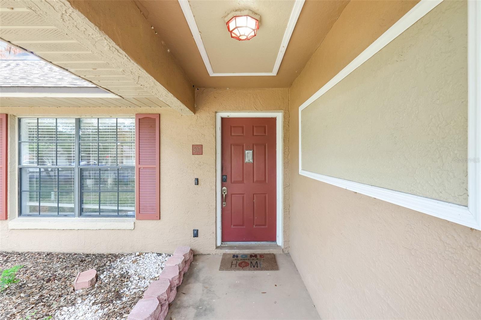 207 Howard Court, FL