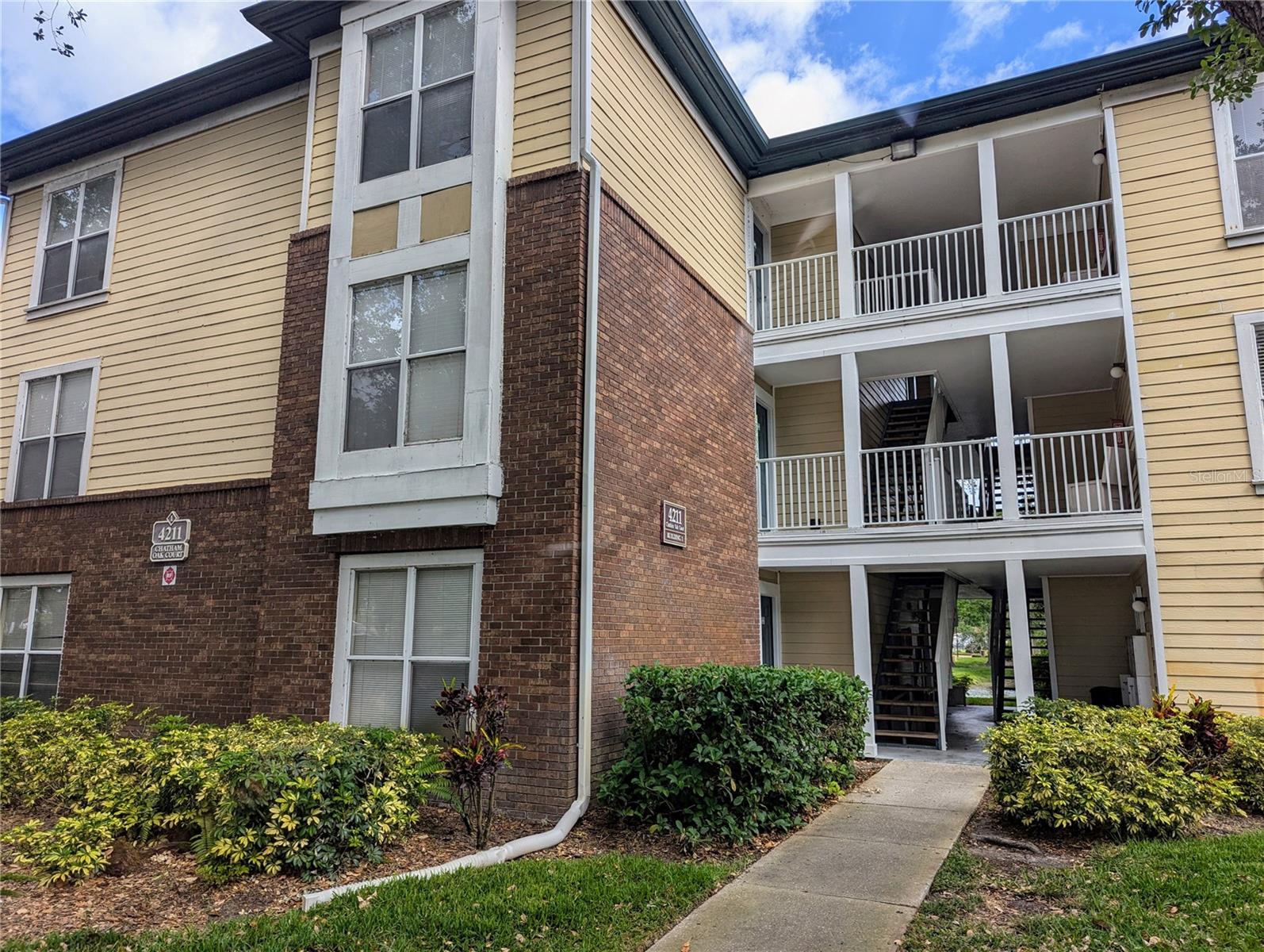 4211 Chatham Oak Court, FL