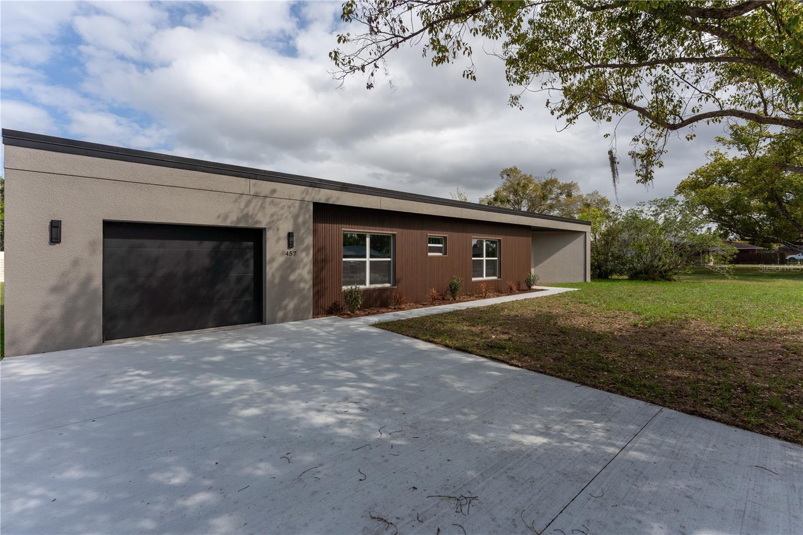 457 Riverview Avenue, FL