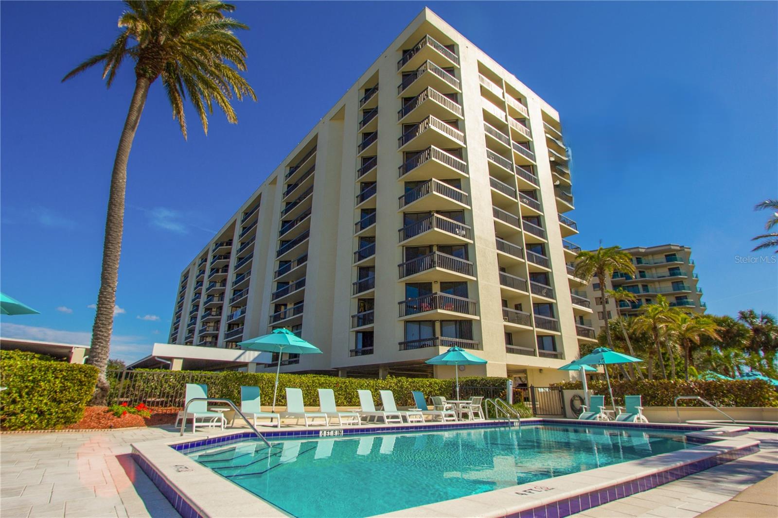 690 Island Way, FL