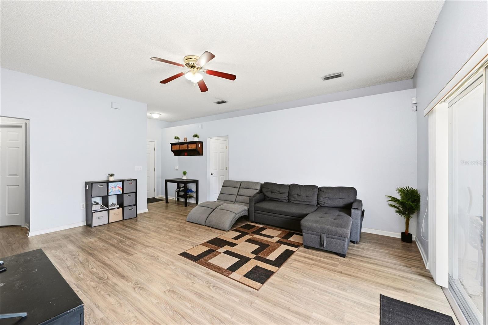143 Laurel Ridge Avenue, FL