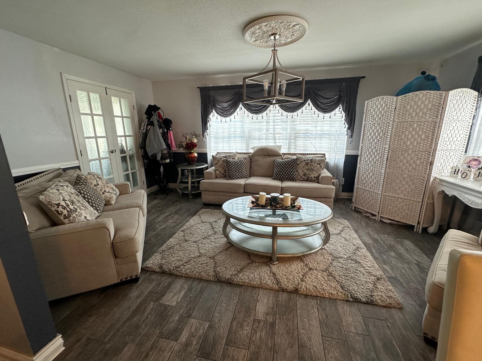 4612 Mesa Verde Drive, FL