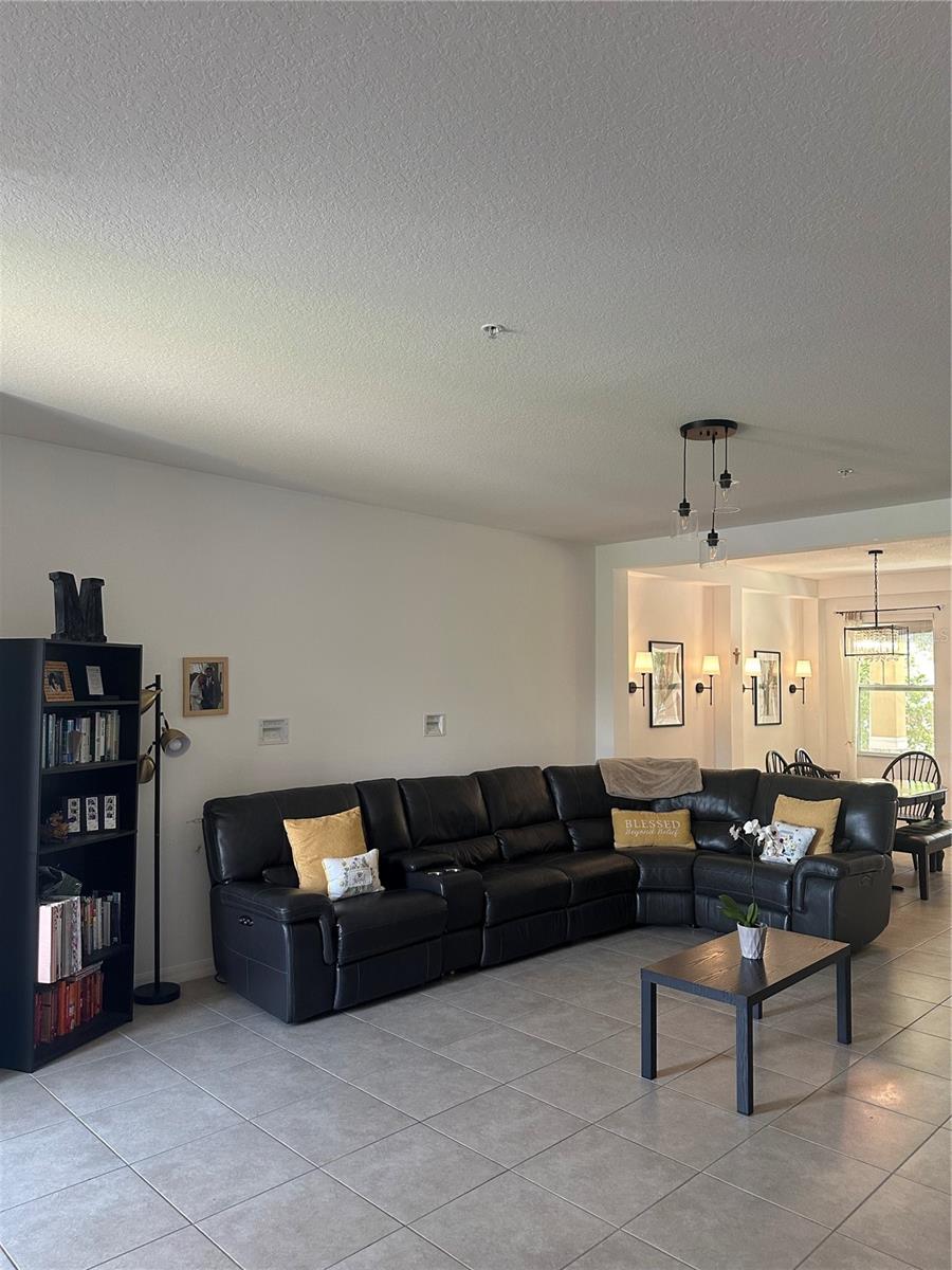 10056 Hartford Maroon Road, FL