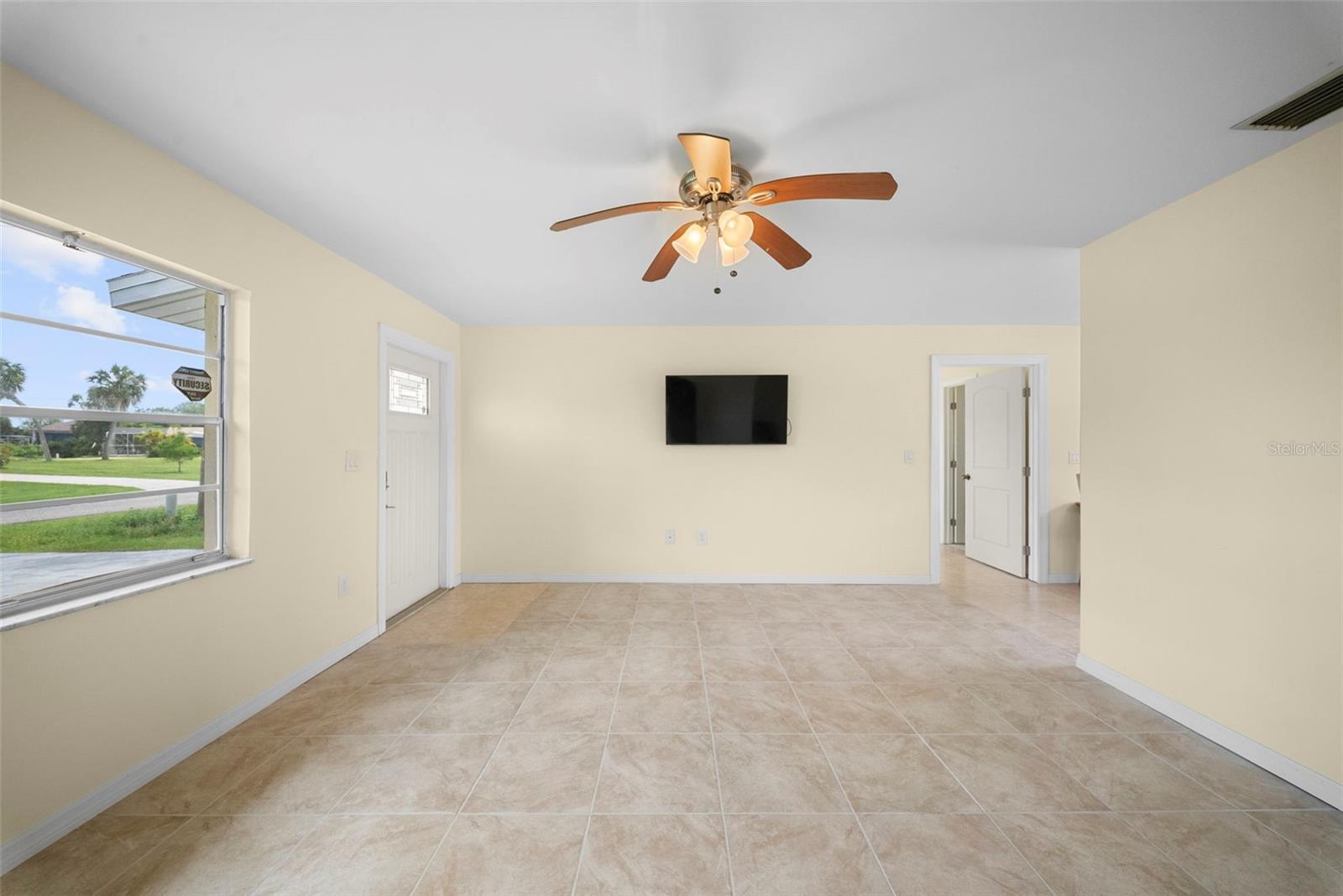 154 Danforth Drive, FL