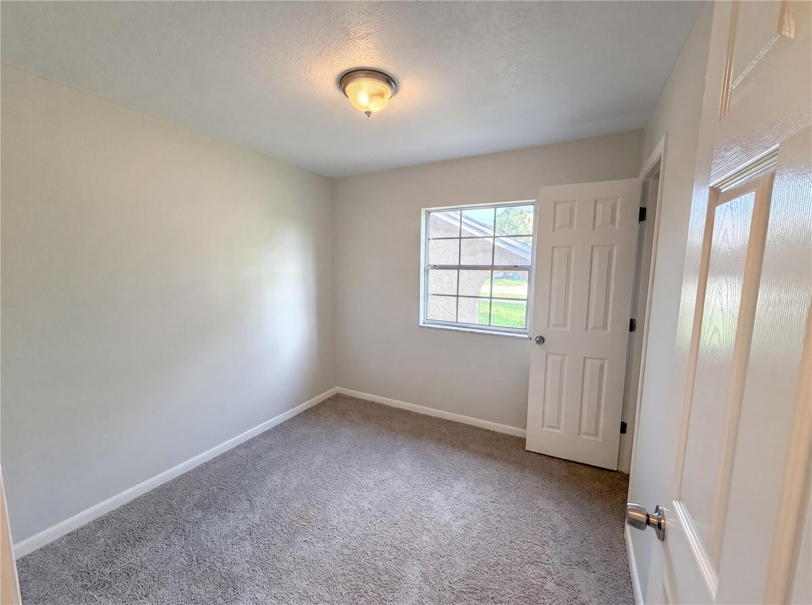 880 Fruitland Drive, FL