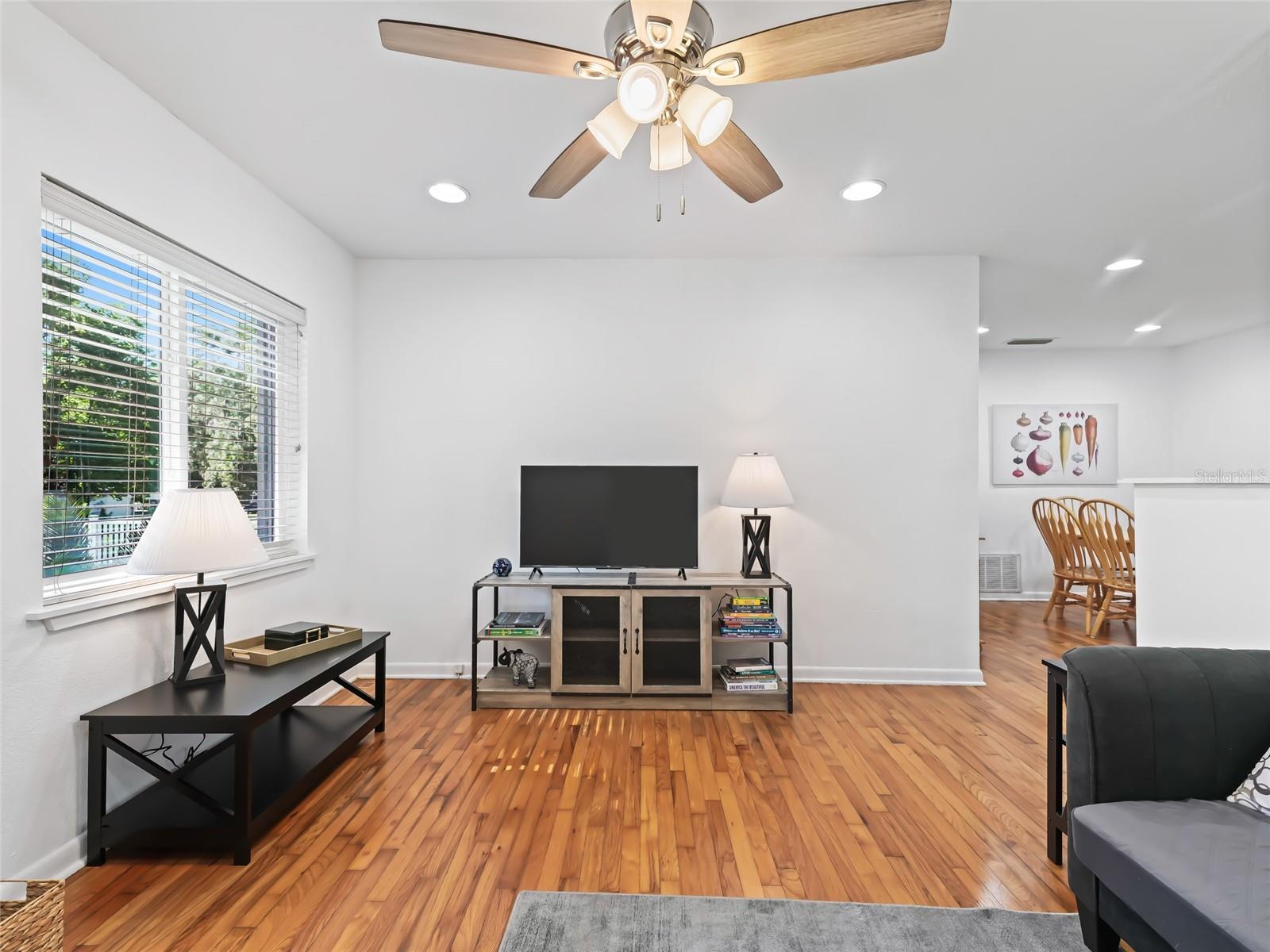 636 31st Terrace, FL