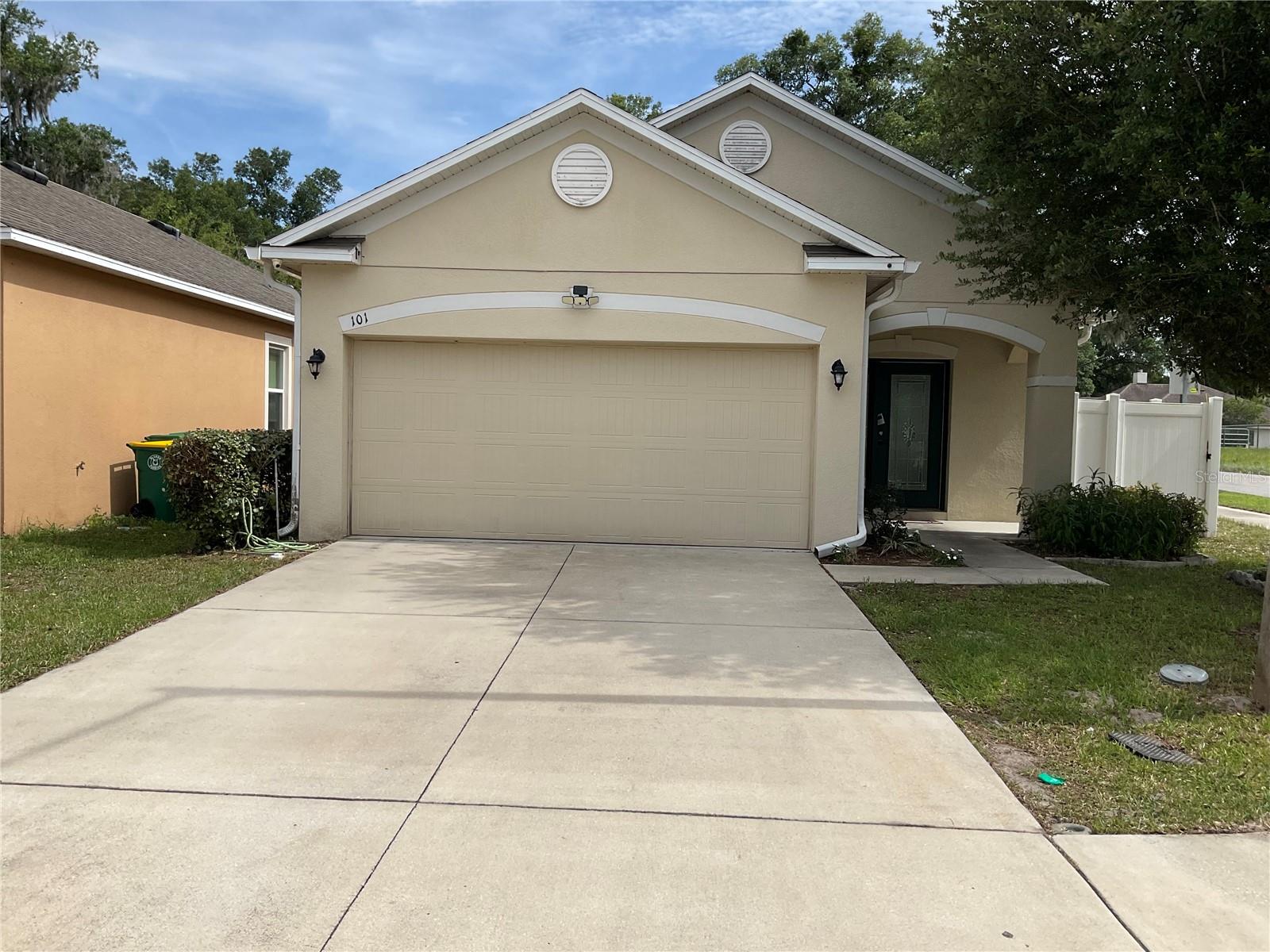 101 Hurst Court, FL