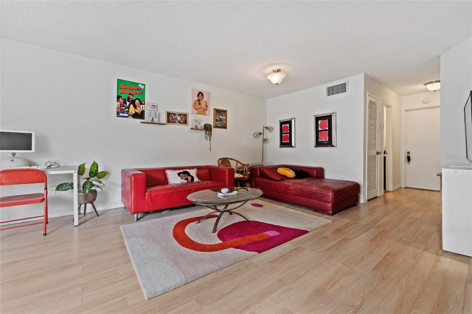 4312 Lakeway Drive, FL