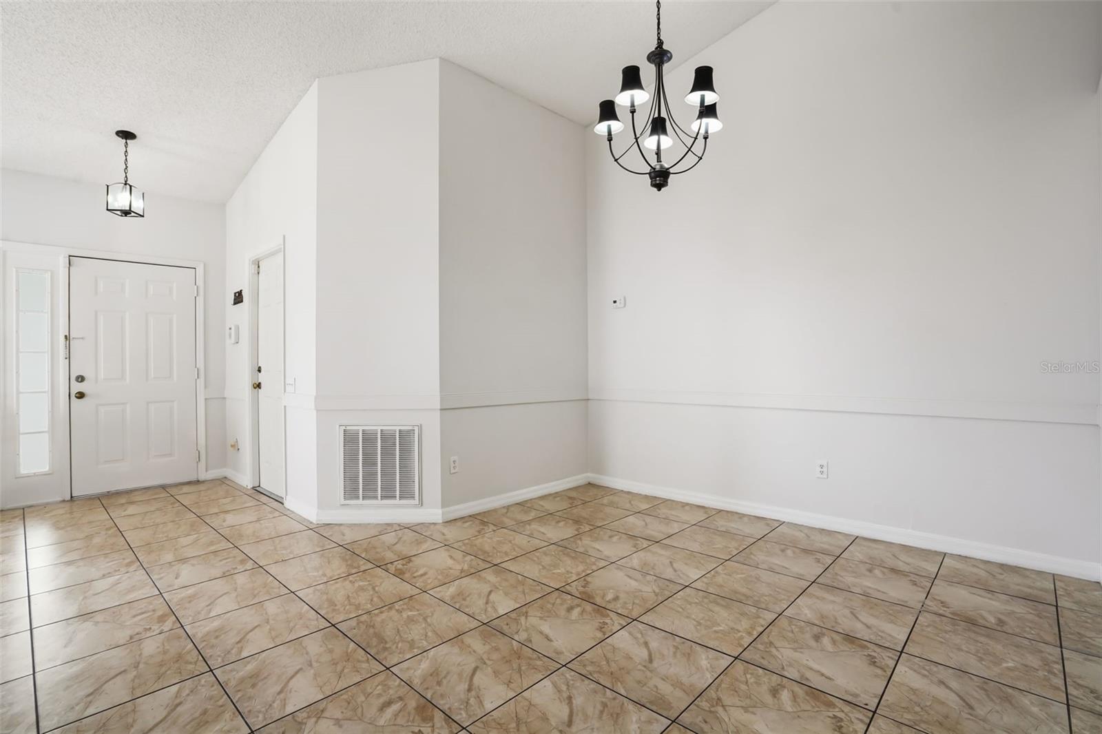 8467 Fort Thomas Way, FL