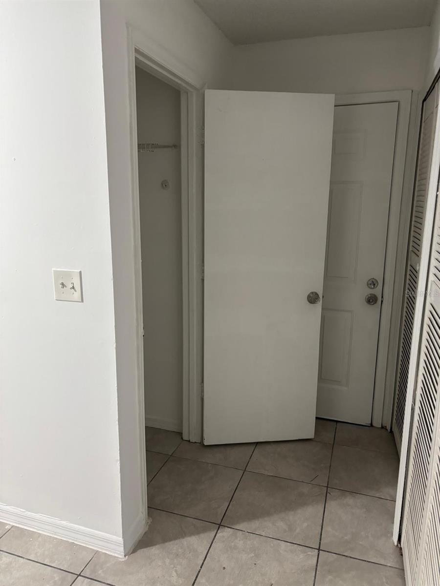 6028 Westgate Drive, FL