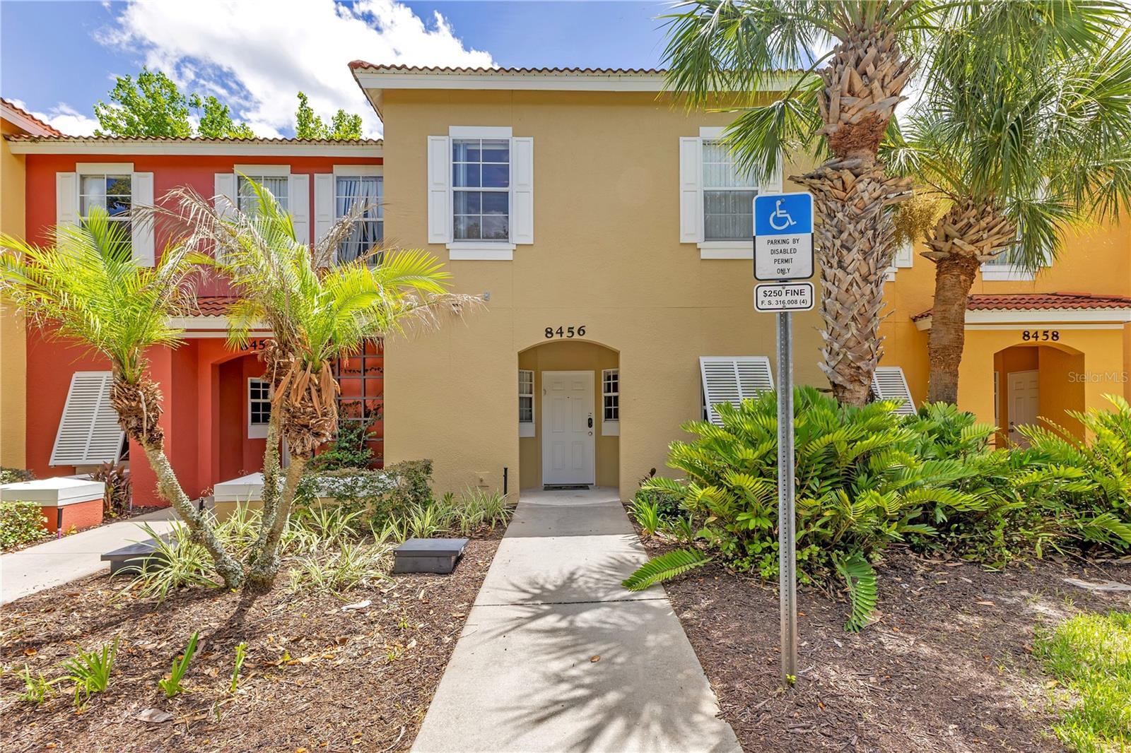 8456 Crystal Cove Loop, FL