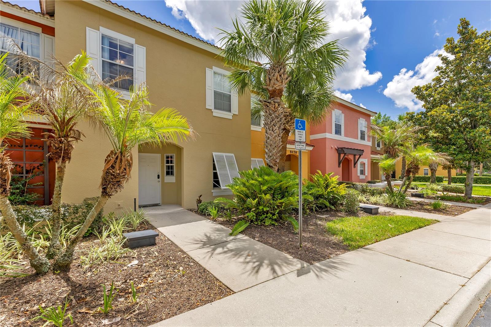 8456 Crystal Cove Loop, FL