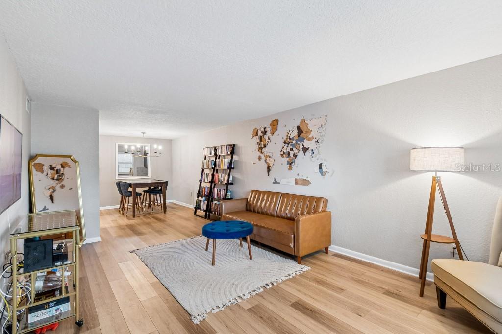 2500 Lee Road, FL