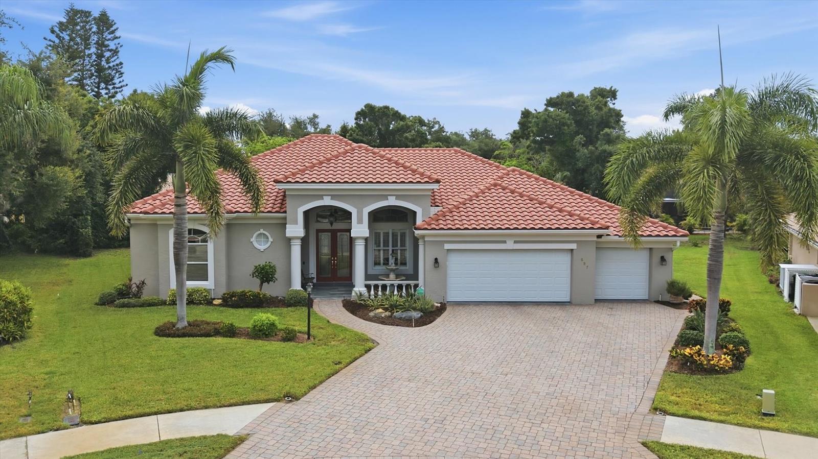 597 Aston Woods Court, FL