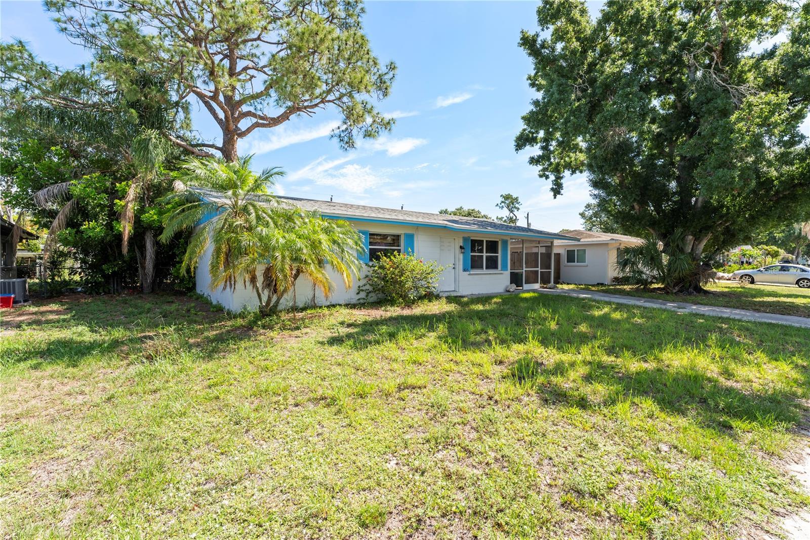 5015 Brookmeade Drive, FL
