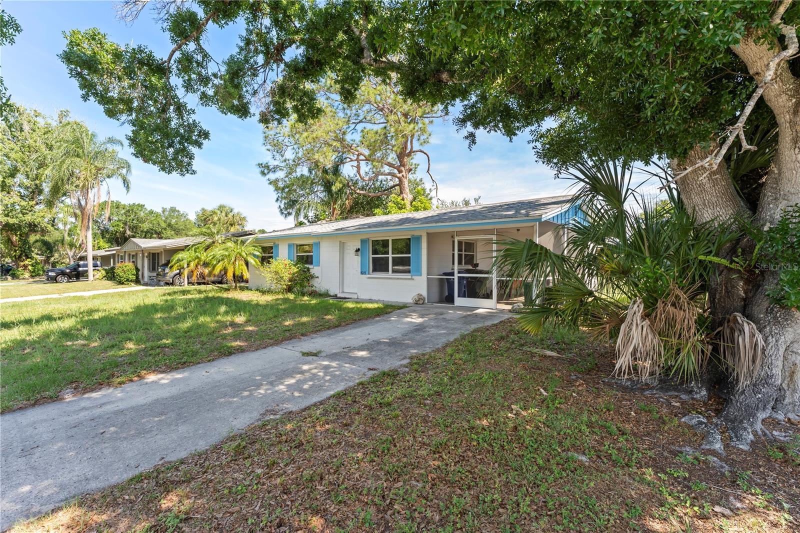 5015 Brookmeade Drive, FL
