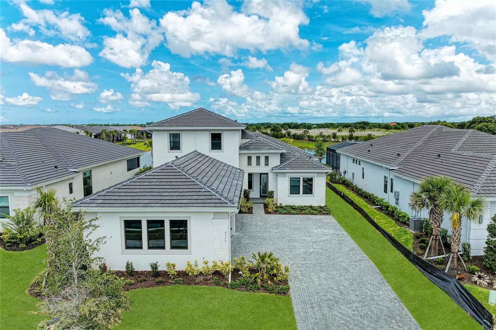 4517 Mondrian Court, FL