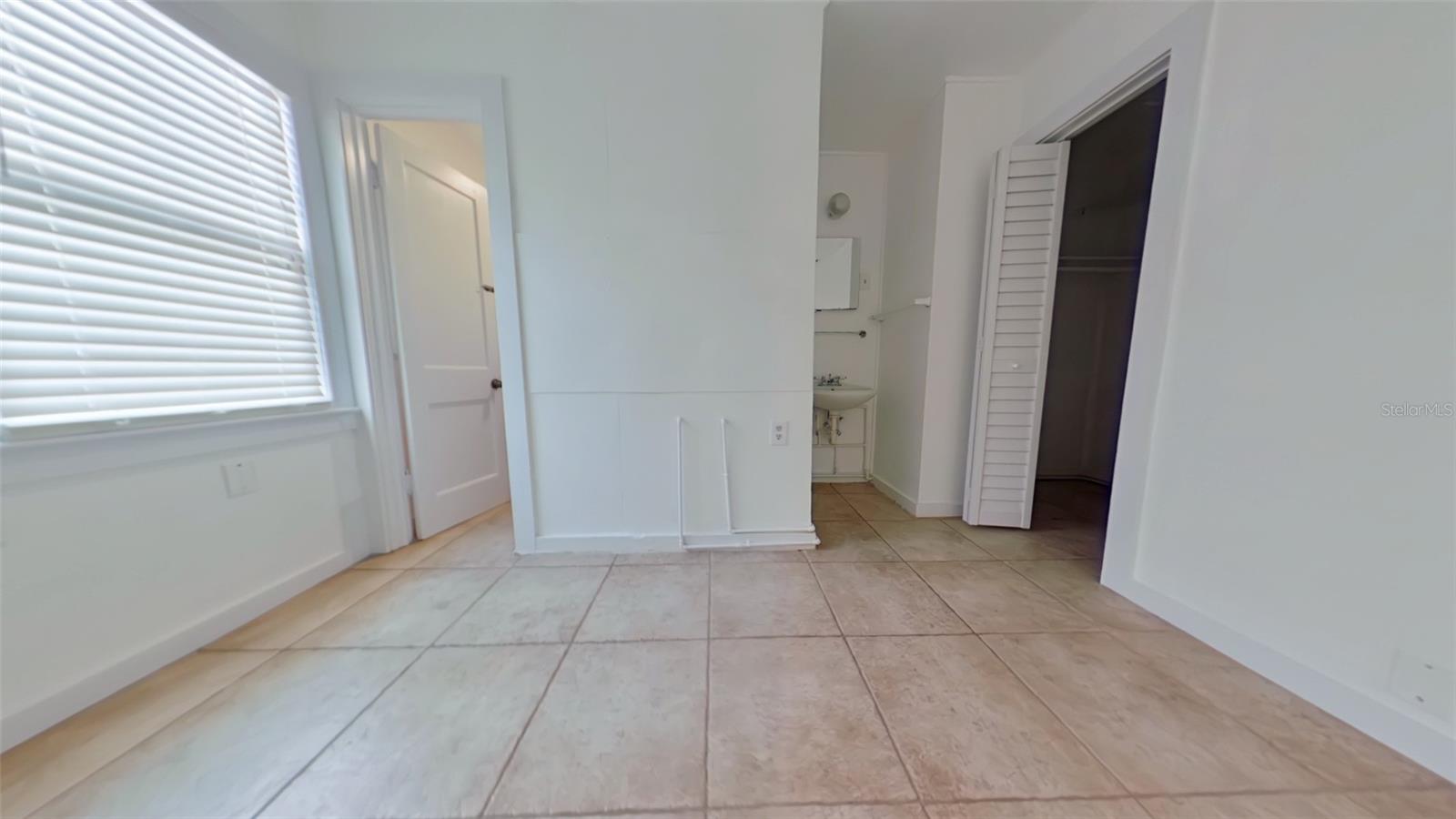 327 15th Terrace, FL