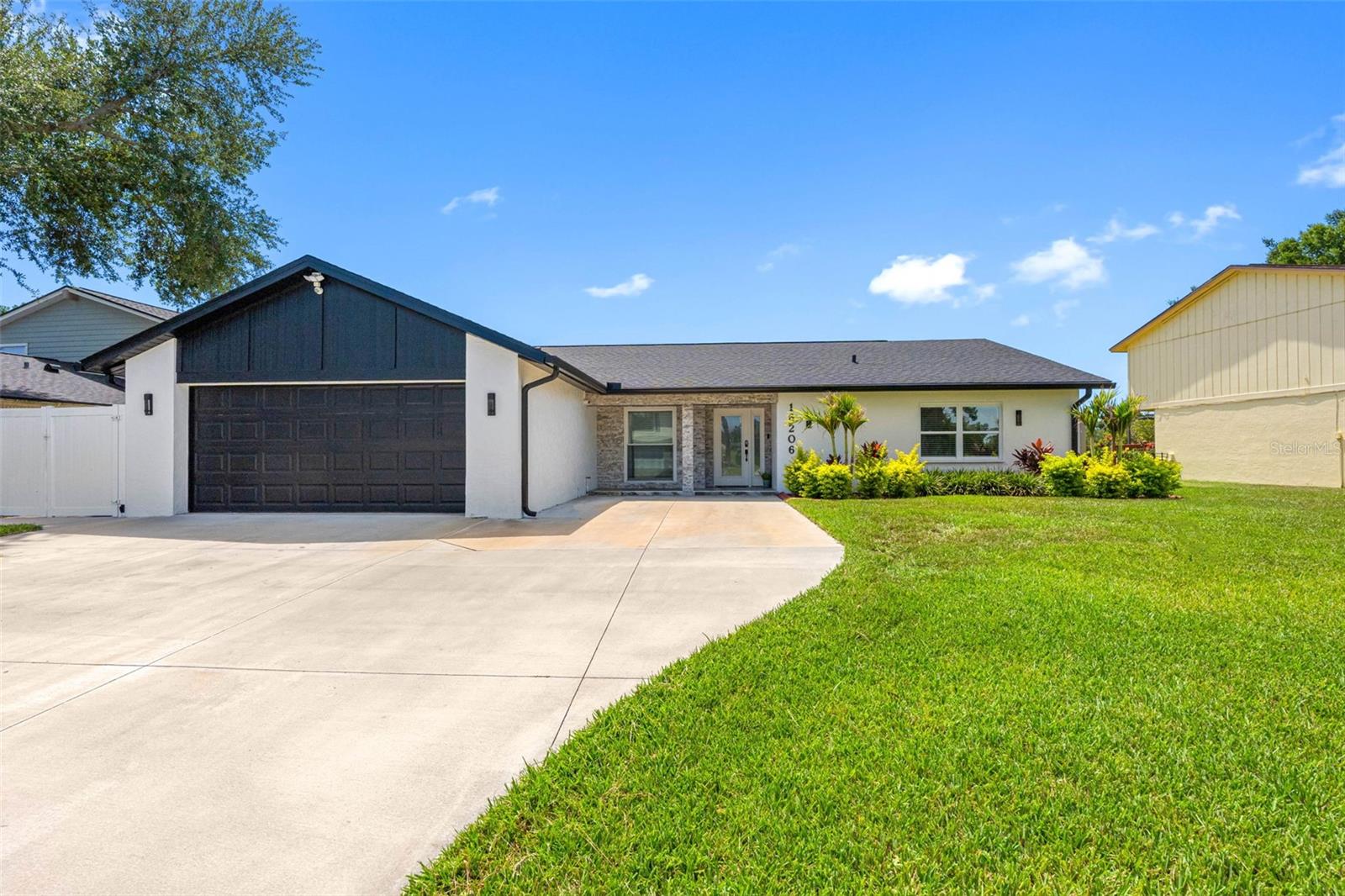 16206 Course Drive, FL
