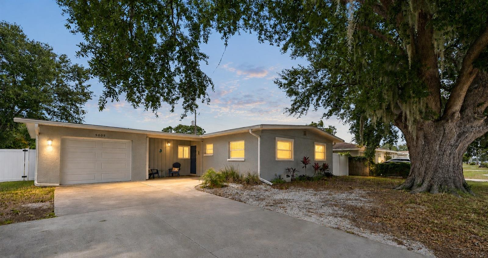 5005 Bee Ridge Road, FL