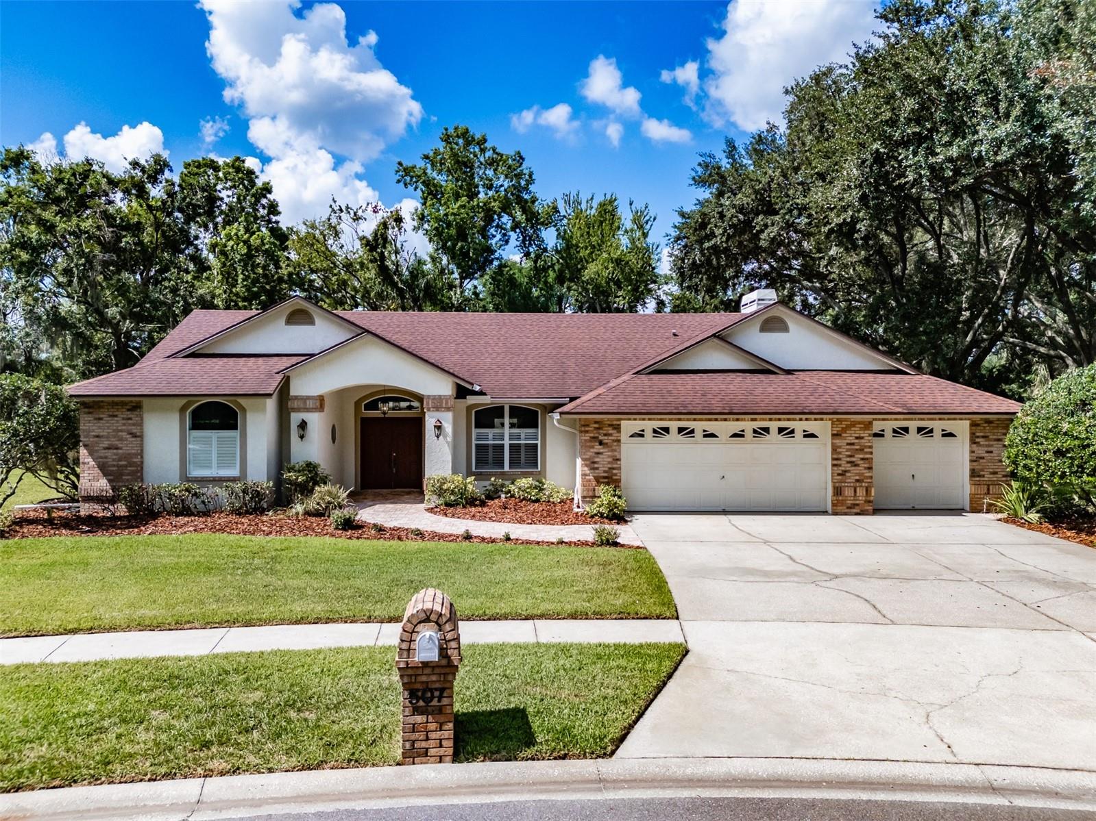 507 Surrey Lane, FL