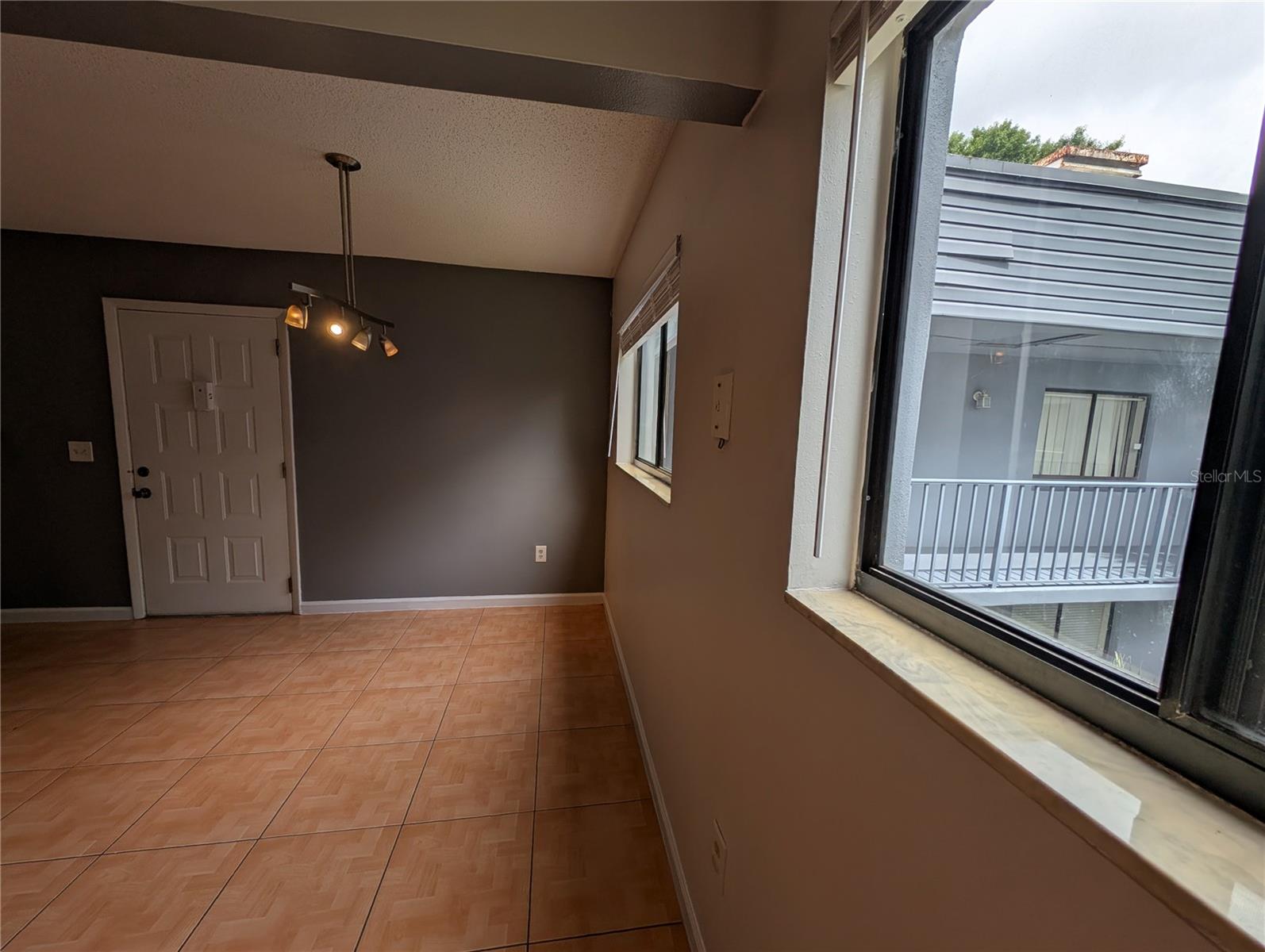 2439 Oak Park Way, FL