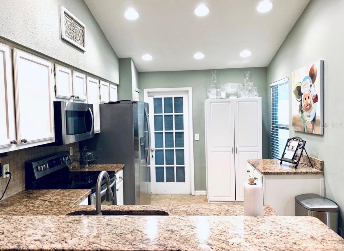 7333 Radiant Circle, FL