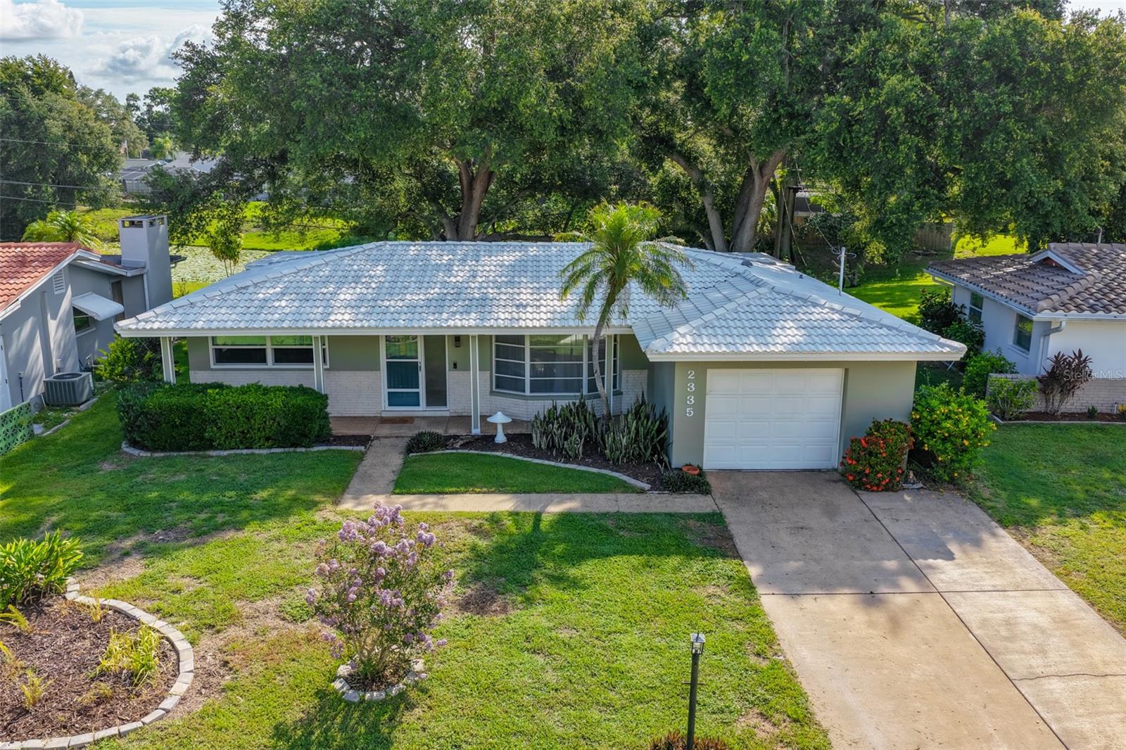 2335 Surrey Lane, FL