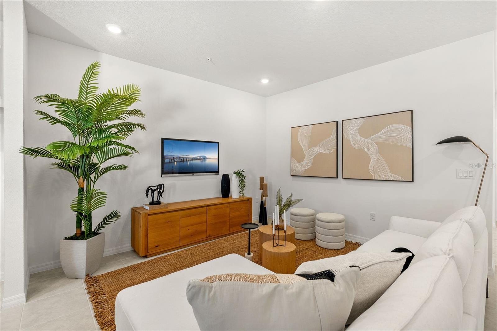 735 Blissful Gardens Way, FL