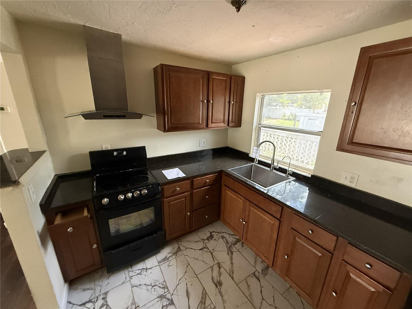 1810 9th Street, FL